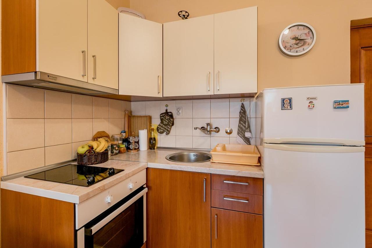 קמנארי Apartments Gudelj מראה חיצוני תמונה