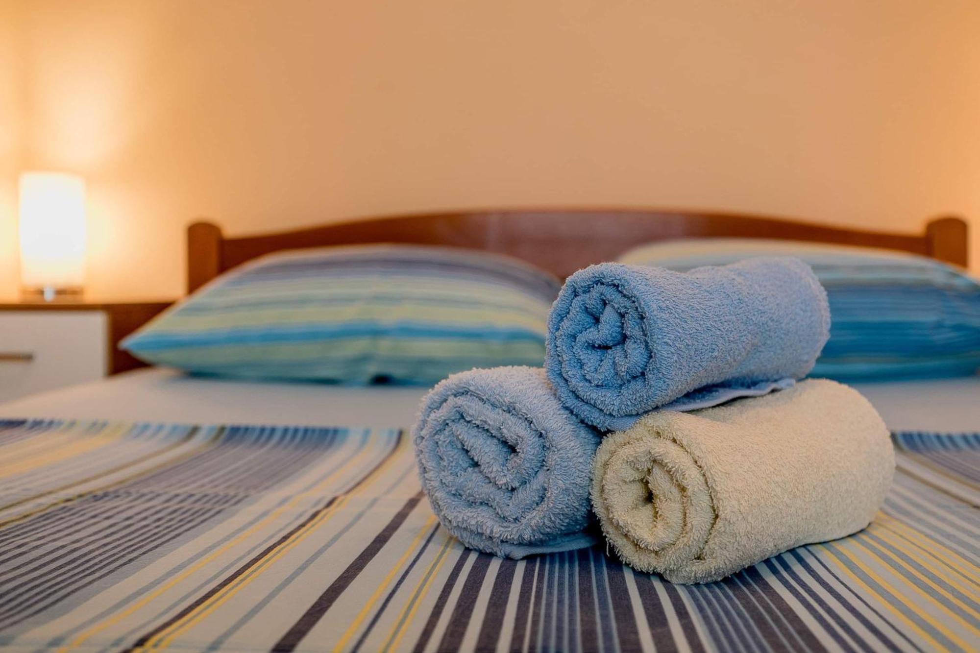 קמנארי Apartments Gudelj מראה חיצוני תמונה