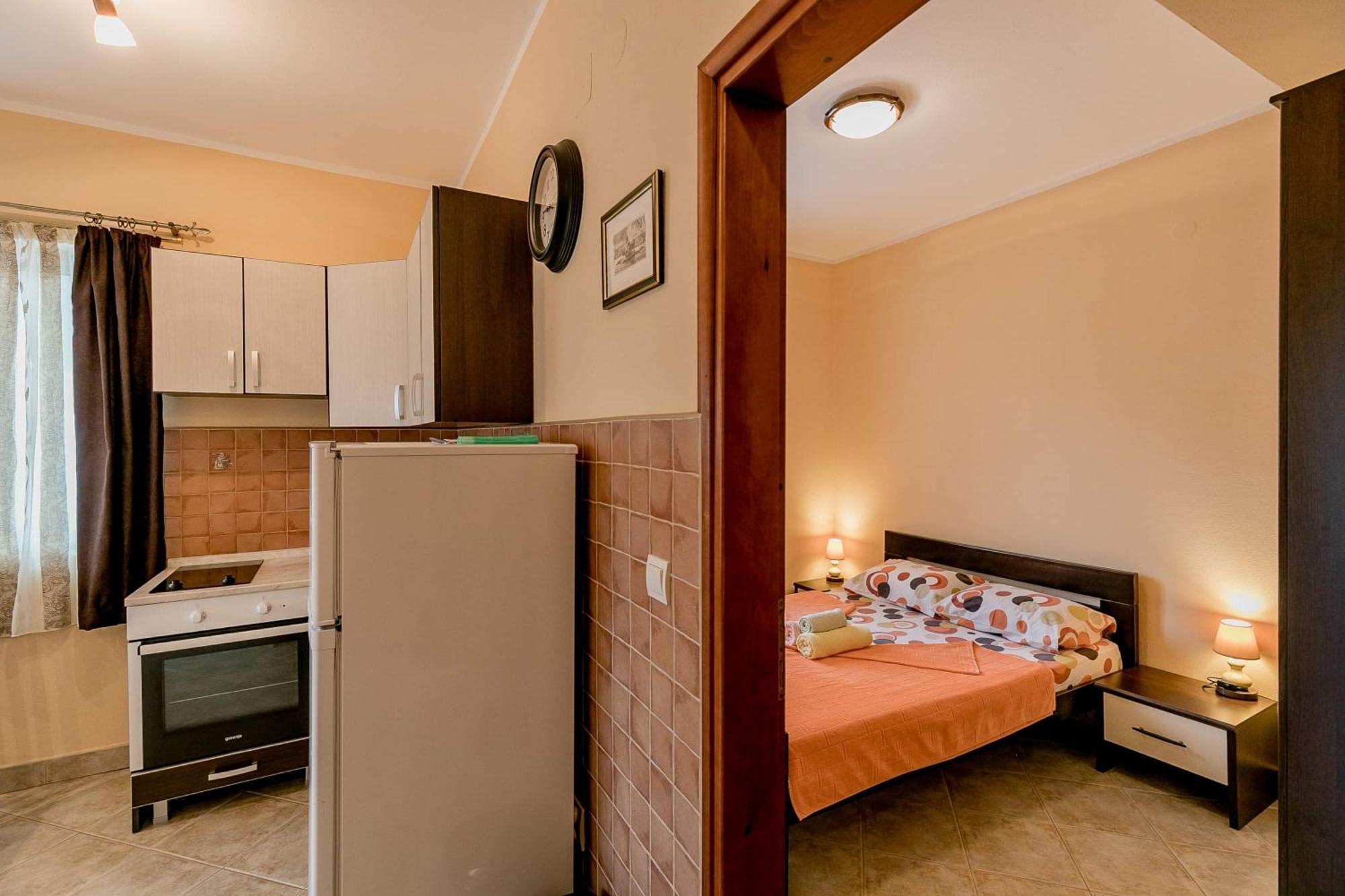 קמנארי Apartments Gudelj מראה חיצוני תמונה